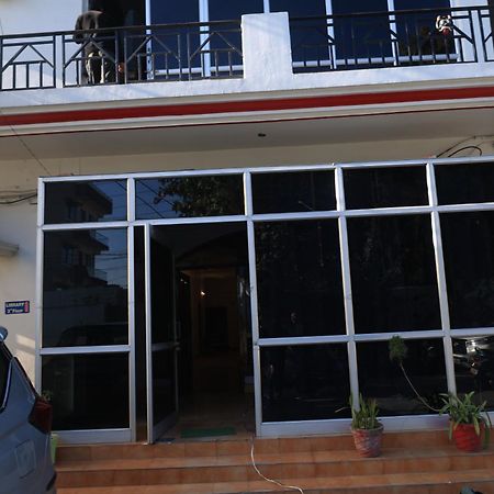 Anmol Residency Dehradun Hotel Kültér fotó