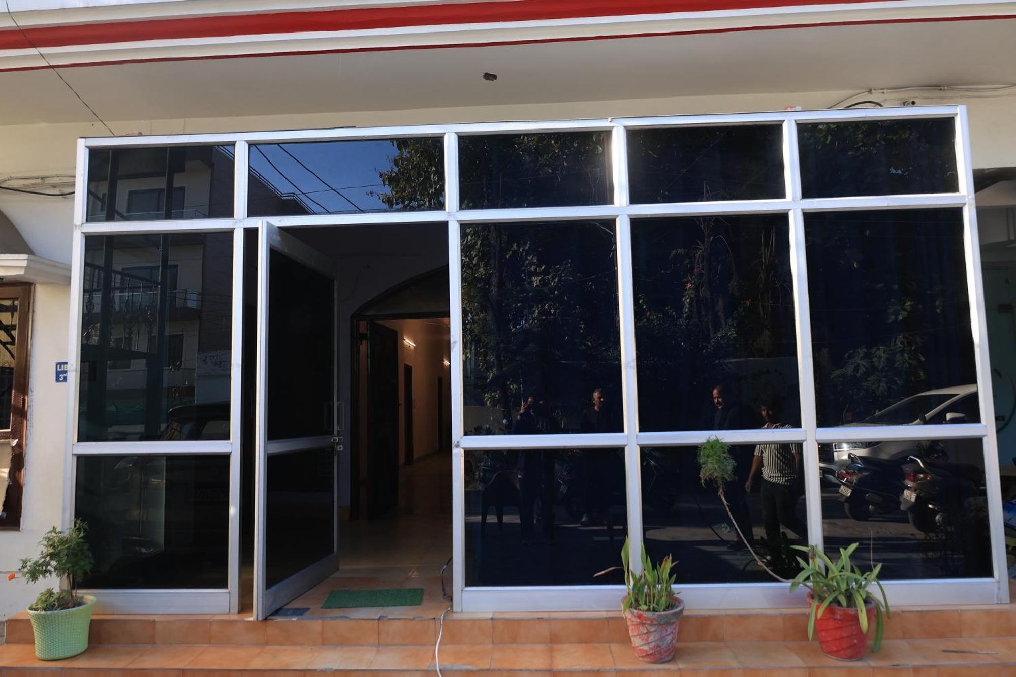 Anmol Residency Dehradun Hotel Kültér fotó